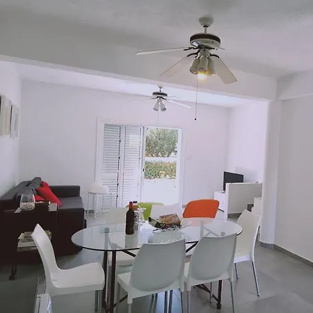 Garden House וילה