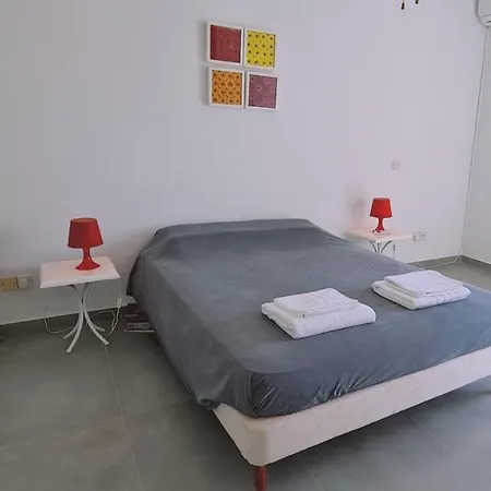 וילה Garden House *