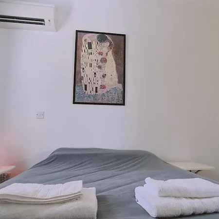 Garden House וילה *