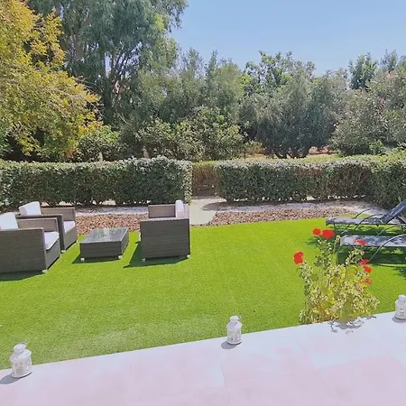 וילה Garden House